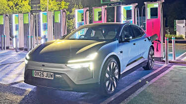 Polestar 4 long termer - charging